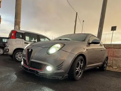 Usata Alfa Romeo MiTo 90 CV (66 kW) 2009 Grigio Utilitaria