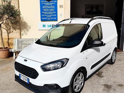 Usata Ford Transit Courier 100 CV (73 kW) 2018 Bianco Furgone
