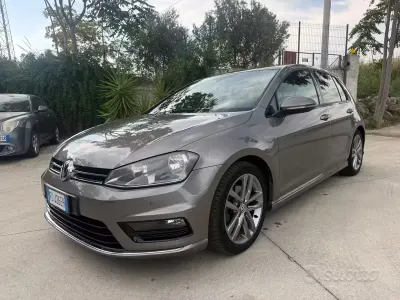 Usata VW Golf VII Edition 125 CV (91 kW) 2016 Grigio Berlina