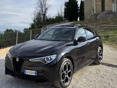 Usata Alfa Romeo Stelvio Veloce 209 CV (153 kW) 2020 Nero SUV