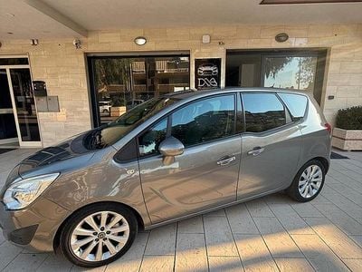 Usata Opel Meriva 100 CV (73 kW) 2010 Grigio Monovolume