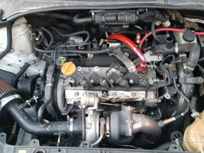 Usata Abarth Grande Punto 155 CV (114 kW) 2010 Bianco Utilitaria