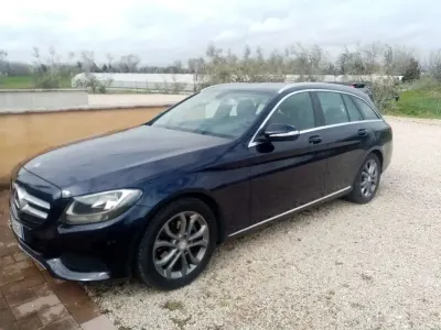 Usata Mercedes C180 116 CV (85 kW) 2014 Blu/azzurro Station wagon