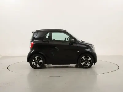 Usata Smart ForTwo Coupé Passion 41 kW (56 CV) 2021 Neronero Utilitaria