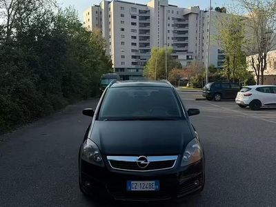 Usata Opel Zafira 150 CV (110 kW) 2006 Nero Monovolume
