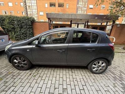 Usata Opel Corsa Club 86 CV (63 kW) 2012 Utilitaria