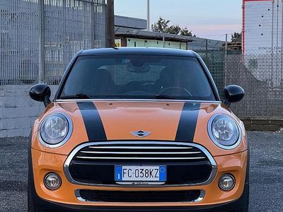 Usata Mini Cooper D Business 120 CV (88 kW) 2016 Utilitaria