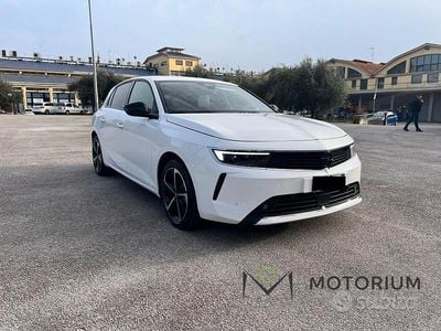Usata Opel Astra Edition 131 CV (96 kW) 2023 Bianco Berlina
