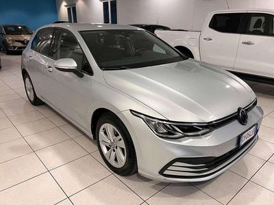 Usata VW Golf VIII 116 CV (85 kW) 2021 Argento Berlina