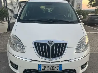 Usata Lancia Musa 92 CV (67 kW) 2012 Other Monovolume