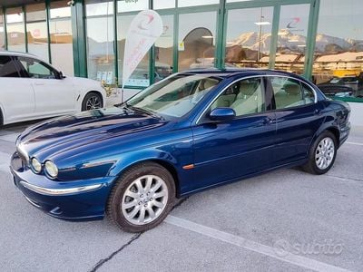 Usata Jaguar X-type 195 CV (143 kW) 2002 Blu Berlina