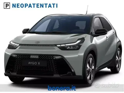 Nuova Toyota Aygo X 92 CV (67 kW) 2026 Verde SUV
