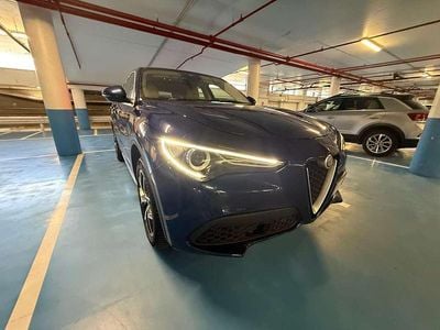 Second-hand Alfa Romeo Stelvio Executive 210 CP (154 kW) 2019 Albastru SUV