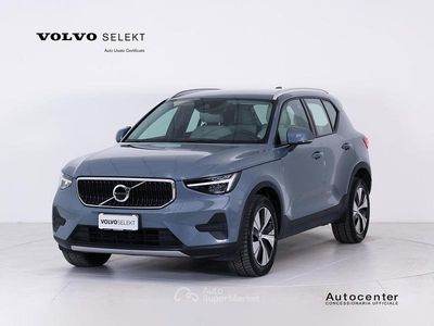 Grigio Usata 2022 Volvo XC40 Core SUV | 28.500 € (Cara)