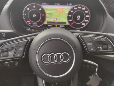 Usata Audi Q2 150 CV (110 kW) 2021 Bianco SUV
