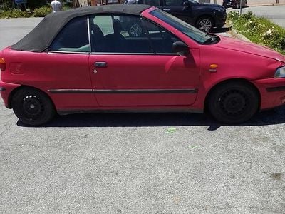 Usata Fiat Punto Cabriolet 58 CV (42 kW) 1994 Rosso Cabrio