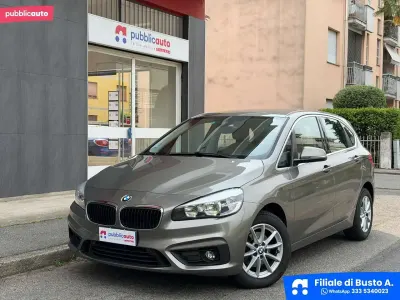 Begagnad BMW 218 Active Tourer 150 HK (110 kW) 2017 Brun Minibuss