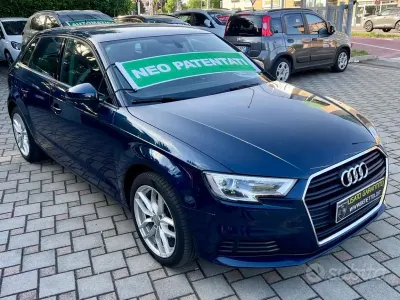 Käytetty Audi A3 Business 110 HP (80 kW) 2016 Sininen Sedan