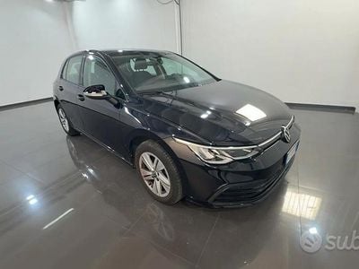Usata VW Golf VIII Life 115 CV (84 kW) 2020 Nero Berlina