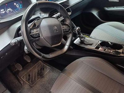 Usata Peugeot 208 Allure 101 CV (74 kW) 2020 Rosso Utilitaria