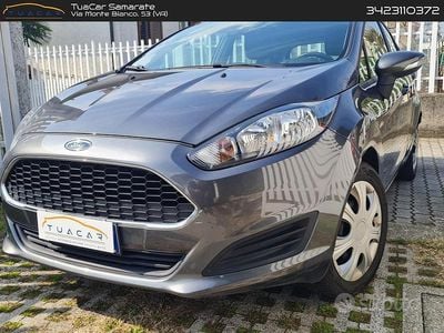 Usata Ford Fiesta Business Edition 75 CV (55 kW) 2016 Grigio Berlina