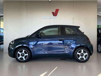 Usata Fiat 500e Action 42 kW (58 CV) 2022 Ocean green Berlina