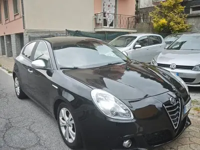 Usata Alfa Romeo Giulietta Sprint 150 CV (110 kW) 2015 Nero Utilitaria