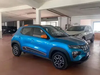 Usata Dacia Spring Business 19 kW (26 CV) 2022 Blu Utilitaria
