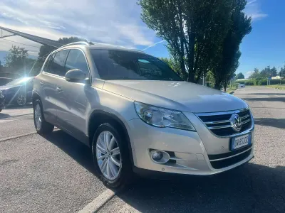 Usata VW Tiguan Sportline 140 CV (102 kW) 2009 Argento SUV