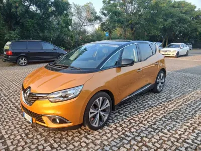 Usata Renault Scénic III Intens 110 CV (80 kW) 2017 Arancione Monovolume