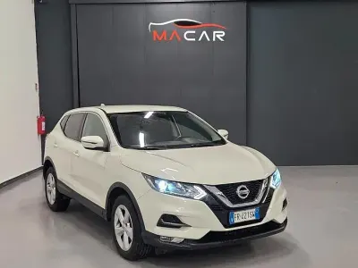 Usata Nissan Qashqai Visia 131 CV (96 kW) 2018 Bianco SUV