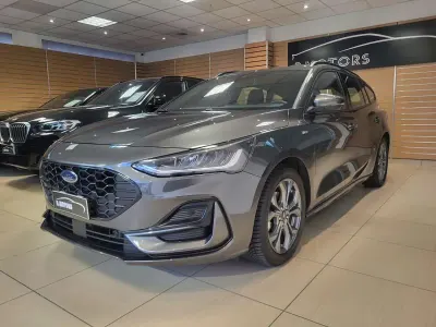 Begagnad Ford Focus ST-Line X 155 HK (114 kW) 2023 Grå Kombi