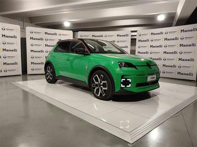 Usata Renault 5 E-Tech Komfort 110 kW (150 CV) 2025 Verde chiaro