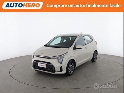 Usata Kia Picanto Urban 63 CV (46 kW) 2024 Beige Utilitaria