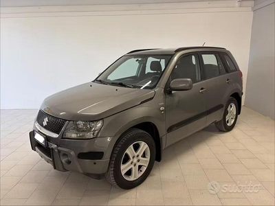Usata Suzuki Grand Vitara 130 CV (95 kW) 2007 Grigio SUV