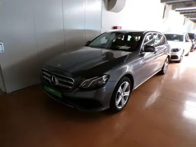 Usata Mercedes E220 Business 194 CV (142 kW) 2016 Grigio selenite Station wagon