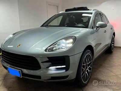 Usata Porsche Macan 252 CV (185 kW) 2018 Grigio SUV