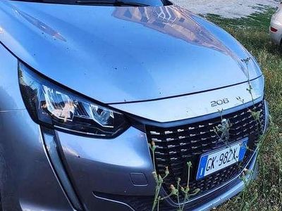 Usata Peugeot 208 Allure 101 CV (74 kW) 2022 Utilitaria