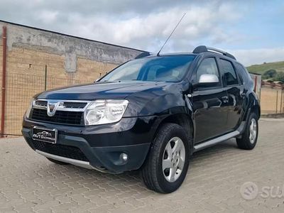 Usata Dacia Duster Lauréate 110 CV (80 kW) 2012 Nero SUV
