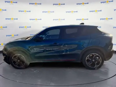 Usata Alfa Romeo Junior Edizione Speciale 114 kW (156 CV) 2024 Blu/azzurro SUV