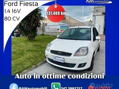 Usata Ford Fiesta Ghia 80 CV (58 kW) 2006 Bianco Utilitaria