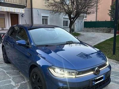 Usata VW Polo R-line 95 CV (69 kW) 2023 Blu/azzurro Utilitaria