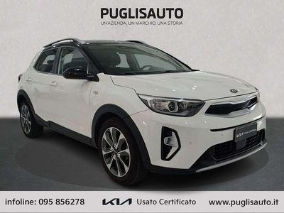 Usata Kia Stonic Style 101 CV (74 kW) 2021 Bianco SUV