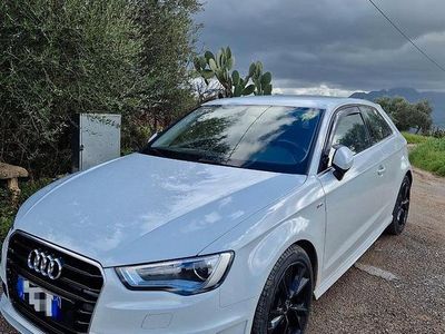Usata Audi A3 102 CV (75 kW) 2015 Bianco Berlina