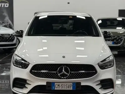 Begagnad Mercedes B180 Advanced 116 HK (85 kW) 2023 Vit Minibuss
