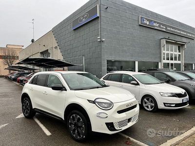 Nuova Fiat 600 La Prima 145 CV (106 kW) 2025 Bianco SUV