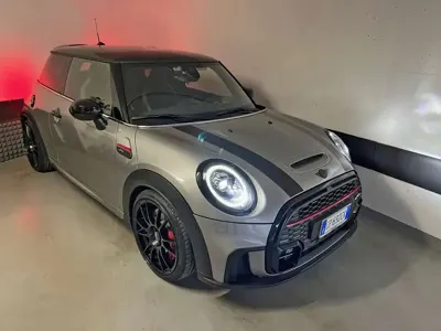 Usata Mini John Cooper Works 231 CV (169 kW) 2023 Argento Utilitaria