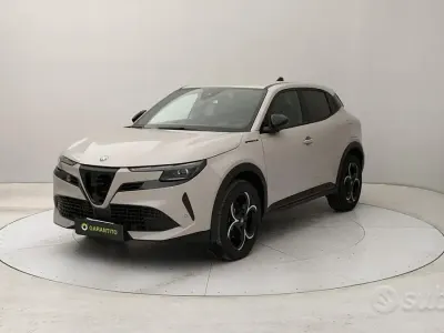 Ny Alfa Romeo GT Junior Edizione Speciale 145 HK (106 kW) 2025 Blå SUV