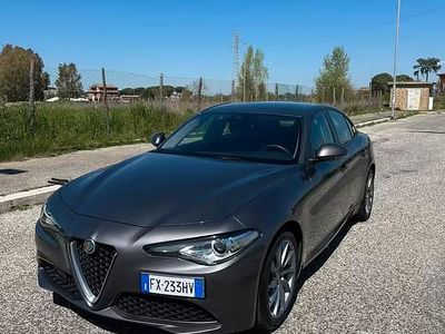Usata Alfa Romeo Giulia Super 160 CV (117 kW) 2019 Grigio Berlina