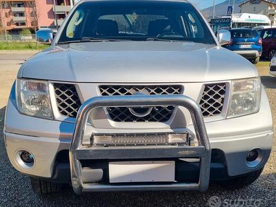 Usata Nissan Navarra 174 CV (127 kW) 2007 Grigio SUV